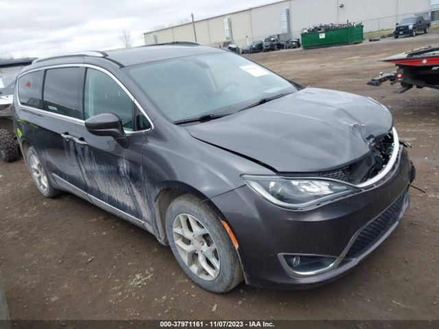 CHRYSLER PACIFICA 2017 2c4rc1eg1hr507128