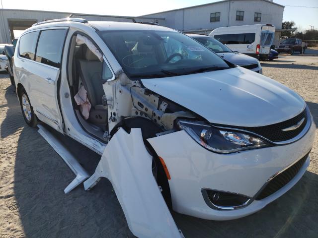 CHRYSLER PACIFICA T 2017 2c4rc1eg1hr516265