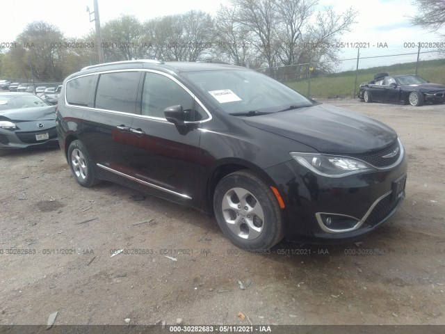 CHRYSLER PACIFICA 2017 2c4rc1eg1hr622795