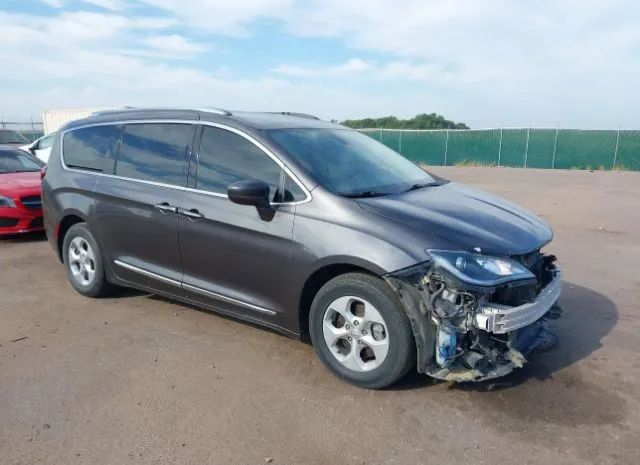 CHRYSLER PACIFICA 2017 2c4rc1eg1hr628175