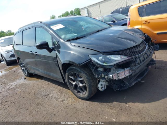 CHRYSLER PACIFICA 2018 2c4rc1eg1jr305914