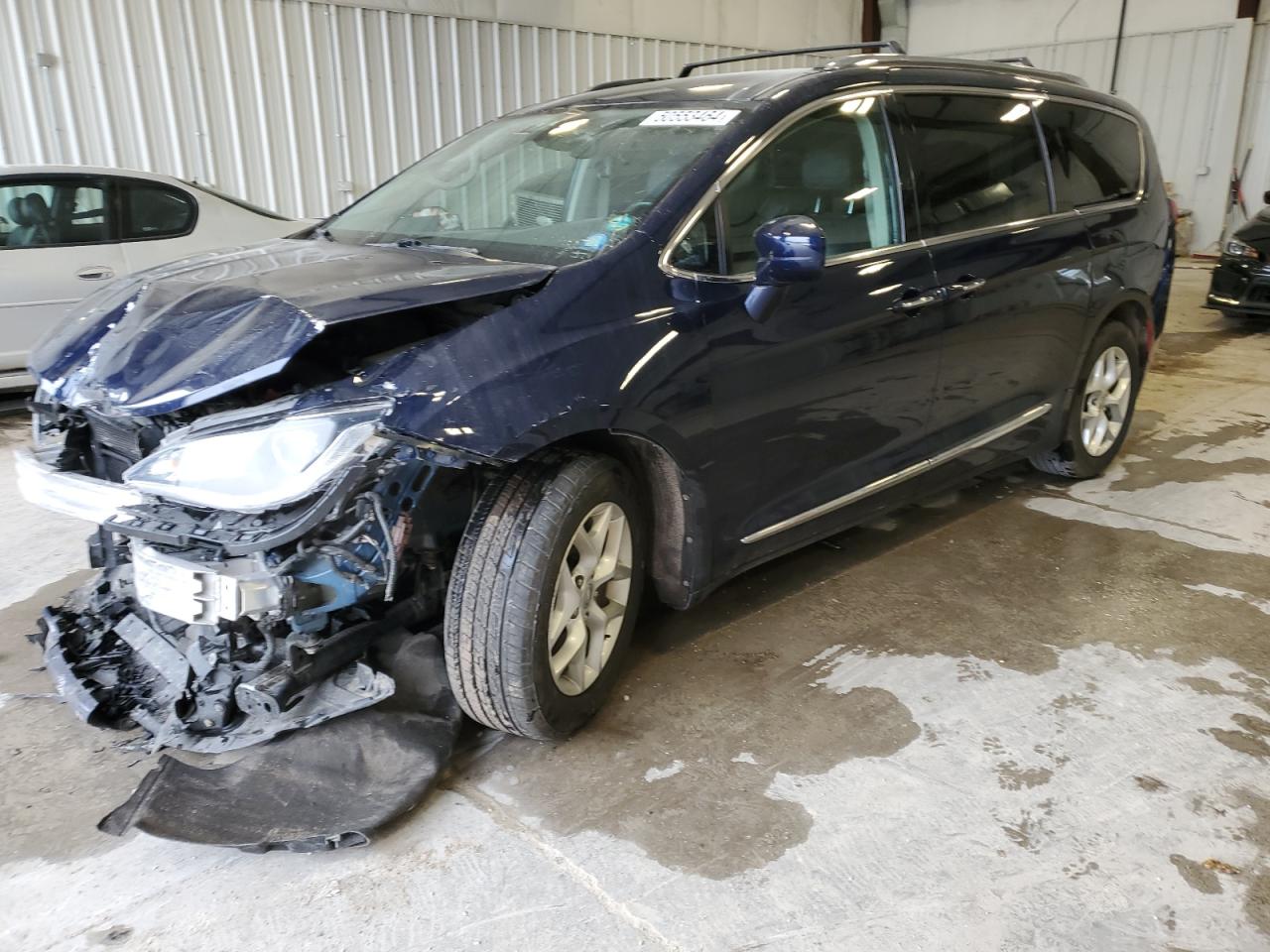 CHRYSLER PACIFICA 2017 2c4rc1eg2hr832595