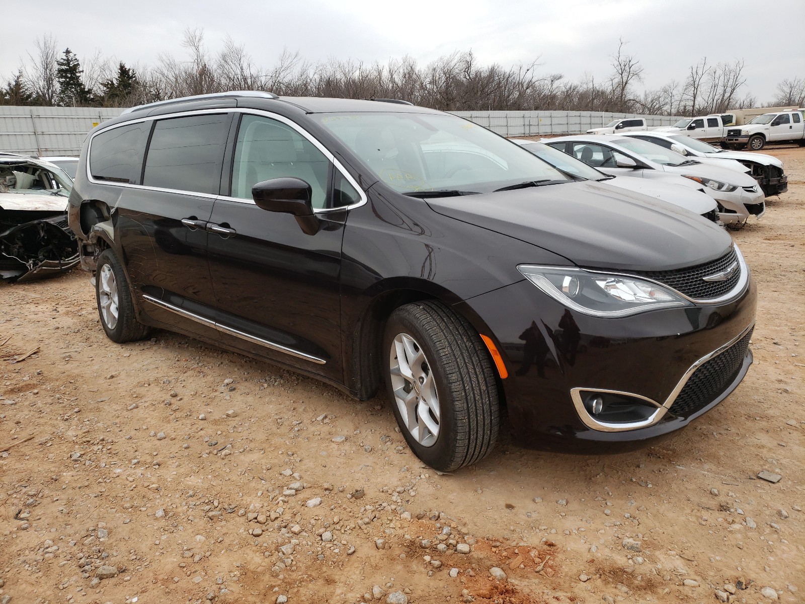 CHRYSLER PACIFICA T 2017 2c4rc1eg3hr525680