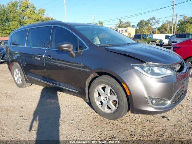 CHRYSLER PACIFICA 2017 2c4rc1eg3hr570750