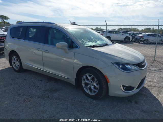 CHRYSLER PACIFICA 2017 2c4rc1eg3hr647763