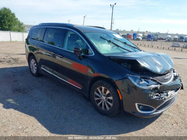 CHRYSLER PACIFICA 2018 2c4rc1eg3jr125401