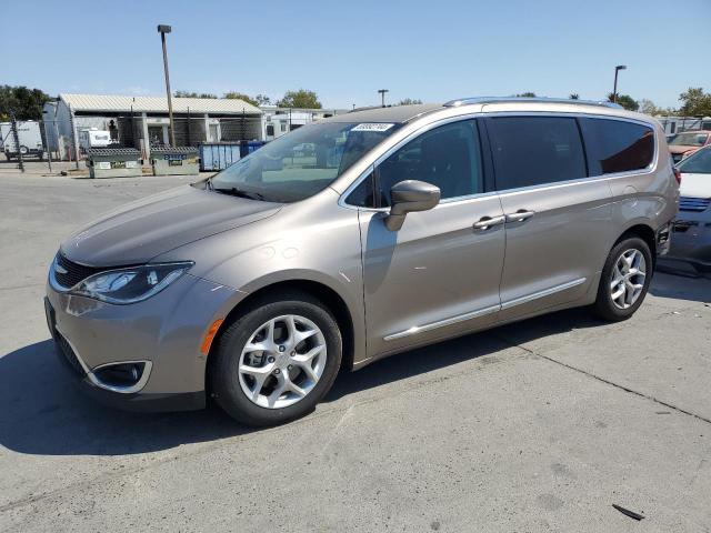 CHRYSLER PACIFICA T 2018 2c4rc1eg3jr217947