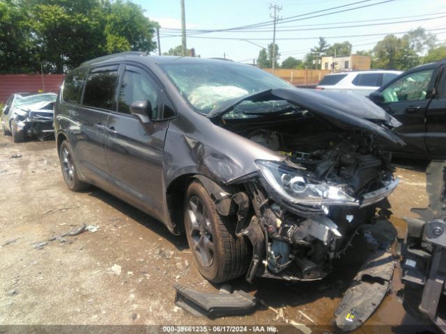 CHRYSLER PACIFICA 2018 2c4rc1eg3jr293135