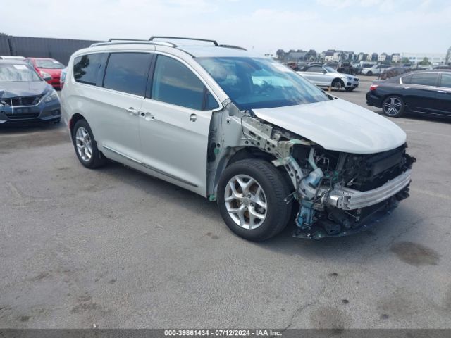 CHRYSLER PACIFICA 2017 2c4rc1eg4hr721000