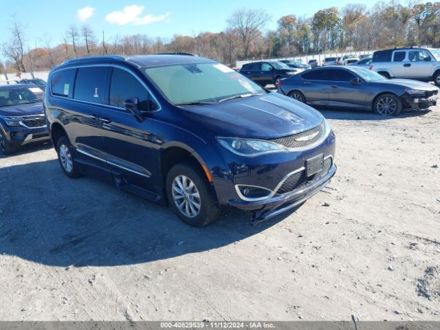 CHRYSLER PACIFICA 2018 2c4rc1eg4jr182867