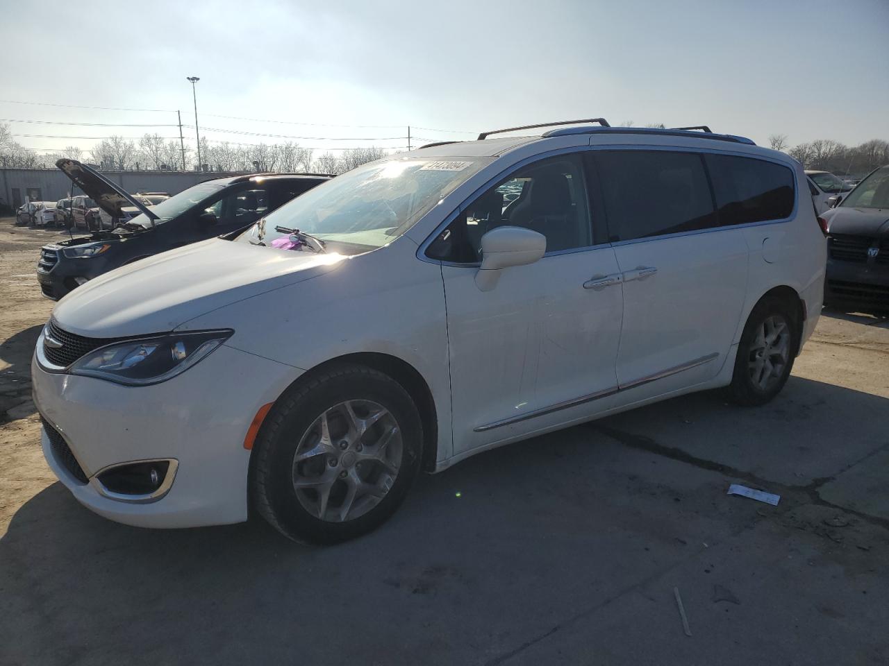 CHRYSLER PACIFICA 2018 2c4rc1eg4jr287070