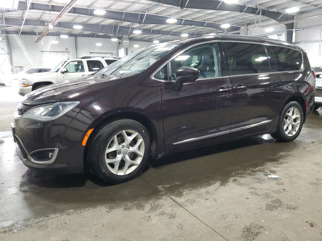 CHRYSLER PACIFICA 2017 2c4rc1eg5hr550905