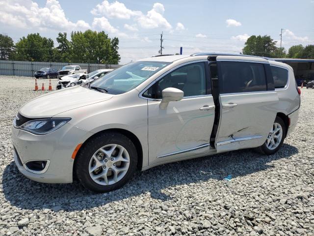 CHRYSLER PACIFICA T 2017 2c4rc1eg6hr584903