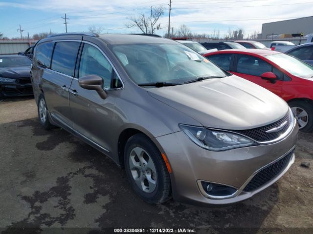 CHRYSLER PACIFICA 2017 2c4rc1eg6hr835743