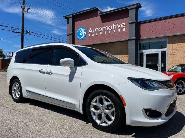 CHRYSLER PACIFICA 2017 2c4rc1eg7hr507490