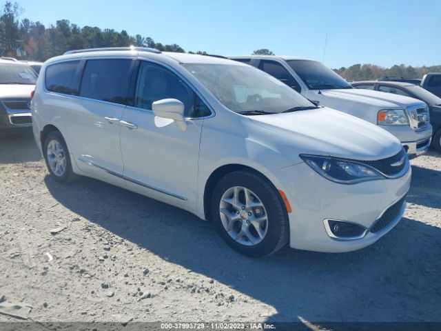 CHRYSLER PACIFICA 2017 2c4rc1eg8hr534133