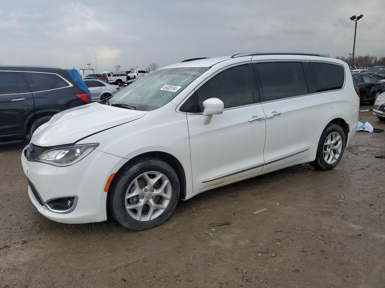 CHRYSLER PACIFICA 2017 2c4rc1eg8hr591903