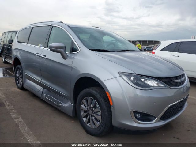 CHRYSLER PACIFICA 2020 2c4rc1eg8lr173477