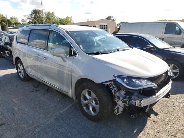 CHRYSLER PACIFICA T 2017 2c4rc1eg9hr560269