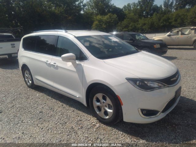 CHRYSLER PACIFICA 2017 2c4rc1egxhr538572