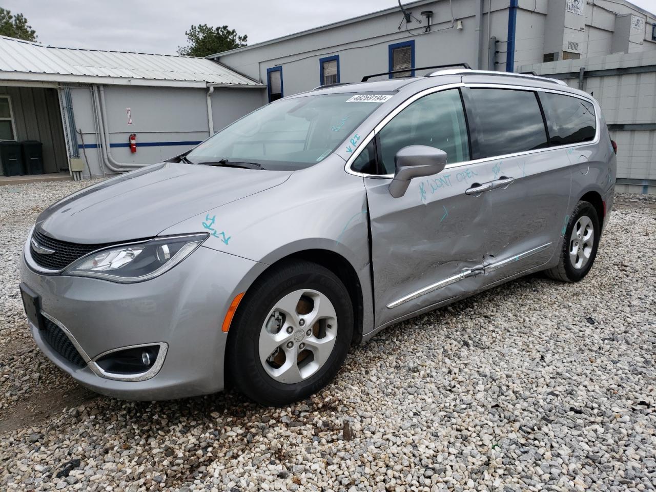 CHRYSLER PACIFICA 2017 2c4rc1egxhr559857