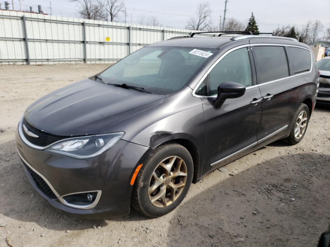 CHRYSLER PACIFICA 2017 2c4rc1egxhr591580