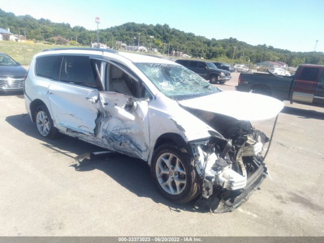 CHRYSLER PACIFICA 2017 2c4rc1egxhr608359