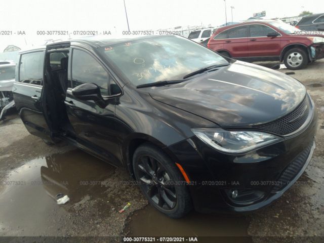 CHRYSLER PACIFICA 2019 2c4rc1fg1kr583437