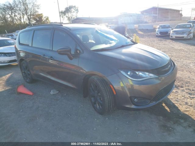 CHRYSLER PACIFICA 2018 2c4rc1fg2jr198080