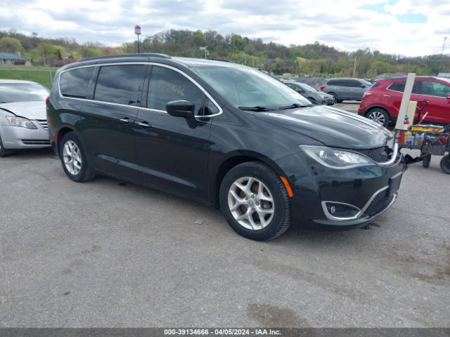 CHRYSLER PACIFICA 2018 2c4rc1fg3jr111755