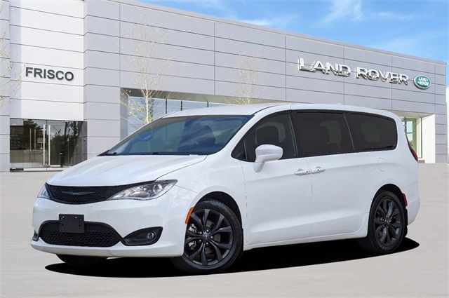 CHRYSLER PACIFICA 2018 2c4rc1fg3jr350867