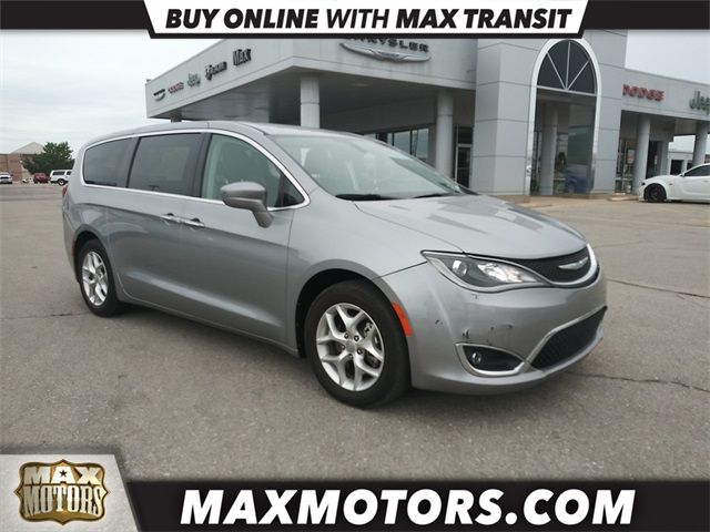 CHRYSLER PACIFICA 2018 2c4rc1fg4jr117208