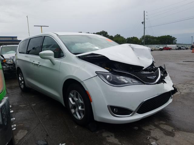 CHRYSLER PACIFICA T 2018 2c4rc1fg4jr126295