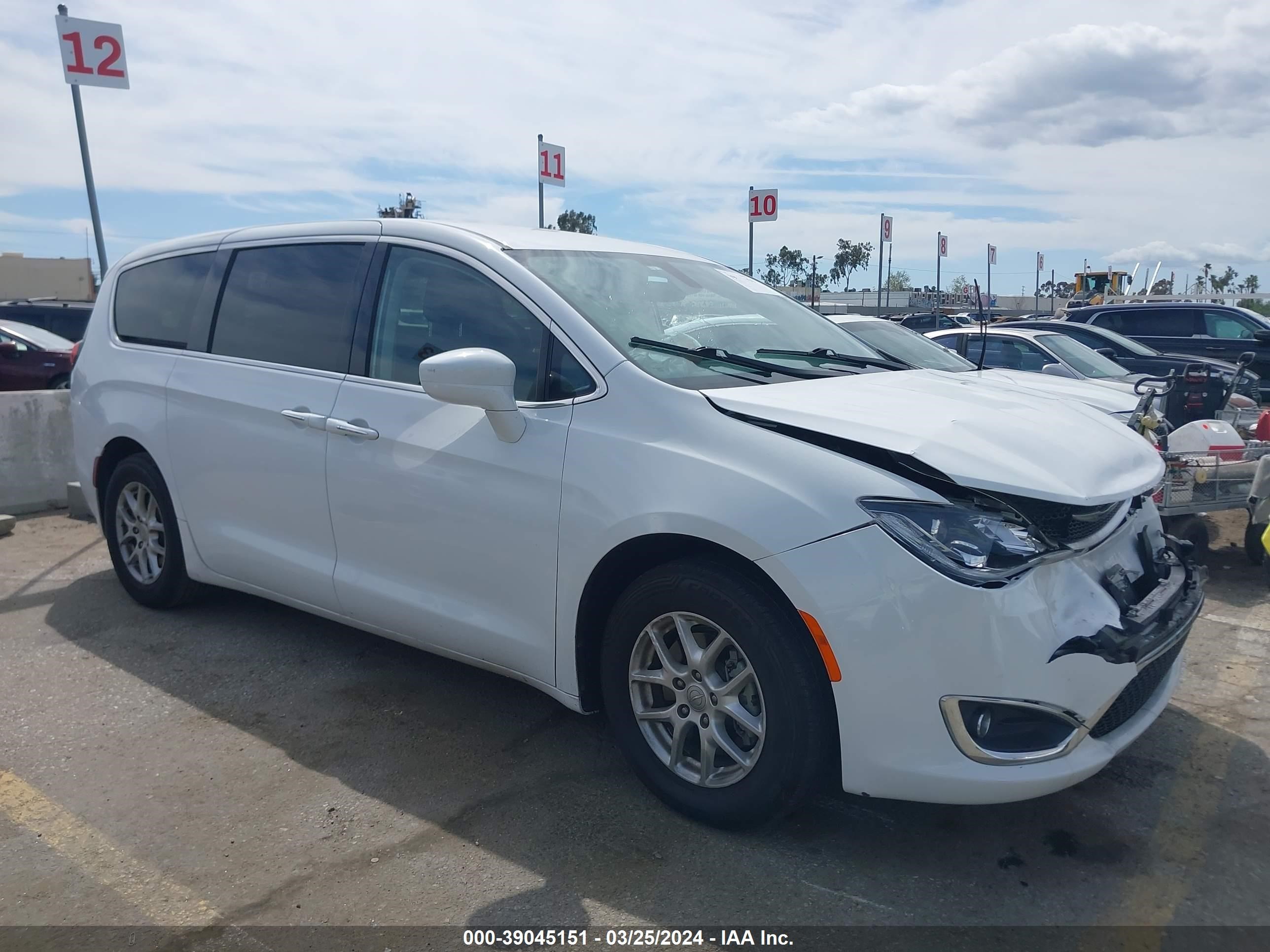 CHRYSLER PACIFICA 2020 2c4rc1fg4lr136604