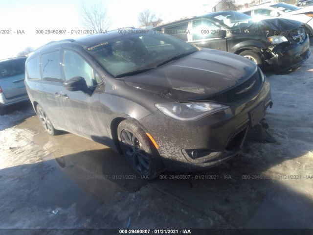 CHRYSLER PACIFICA 2018 2c4rc1fg6jr198034