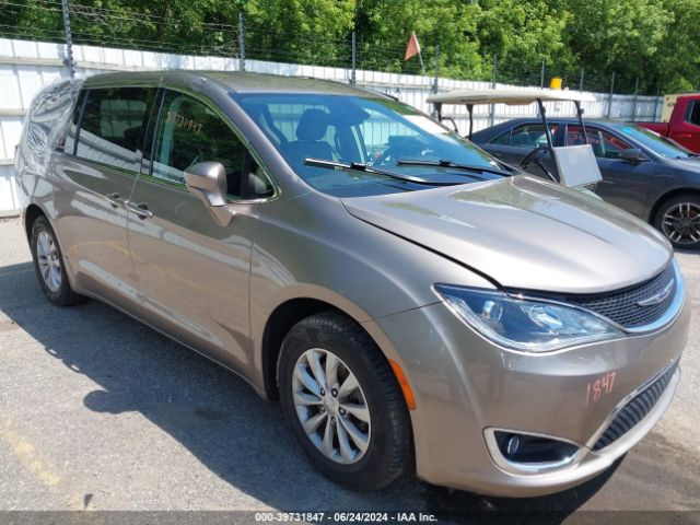 CHRYSLER PACIFICA 2018 2c4rc1fg7jr101200