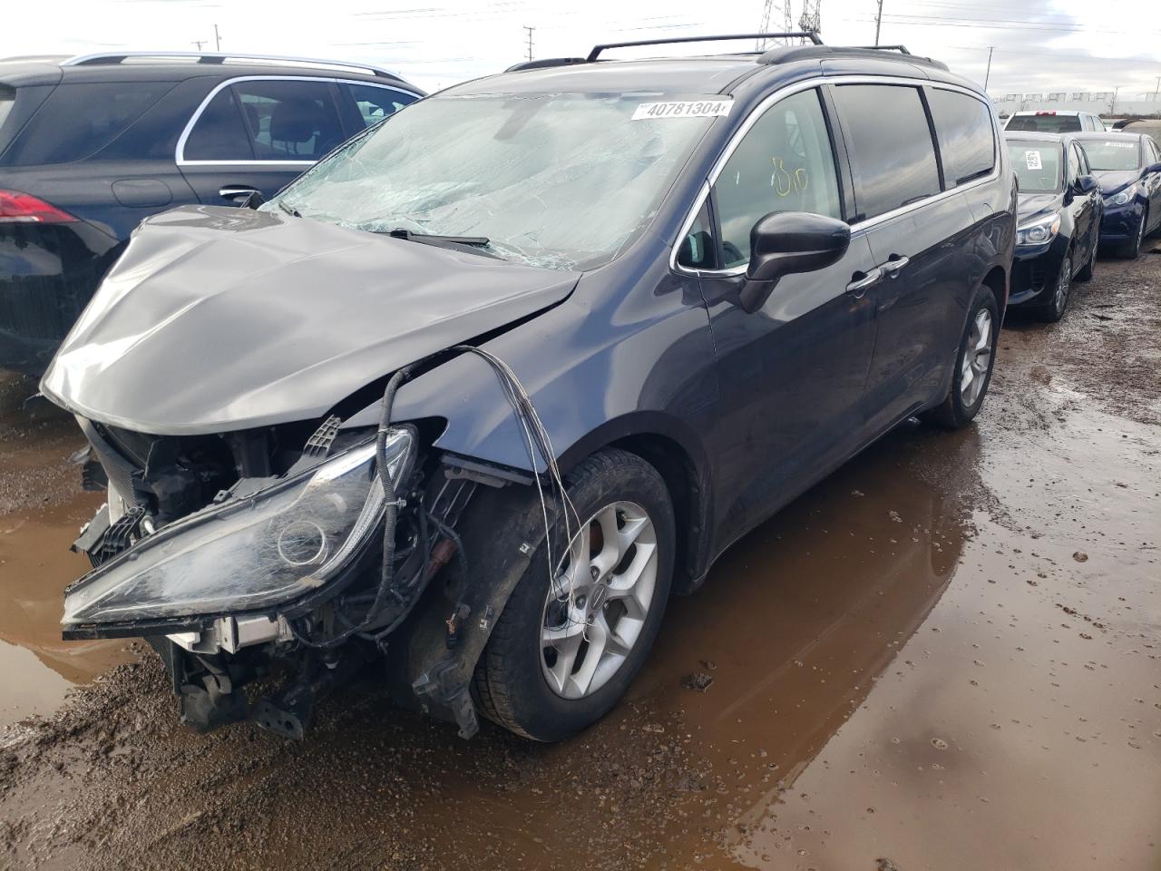 CHRYSLER PACIFICA 2018 2c4rc1fg8jr277804