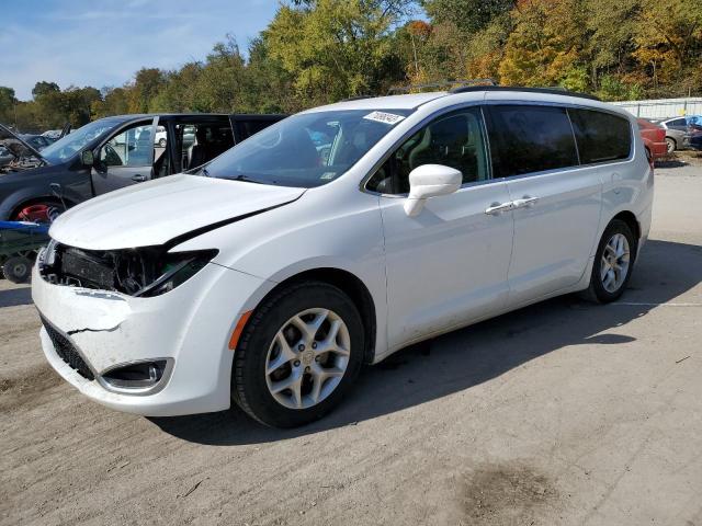 CHRYSLER PACIFICA 2018 2c4rc1fg9jr107290