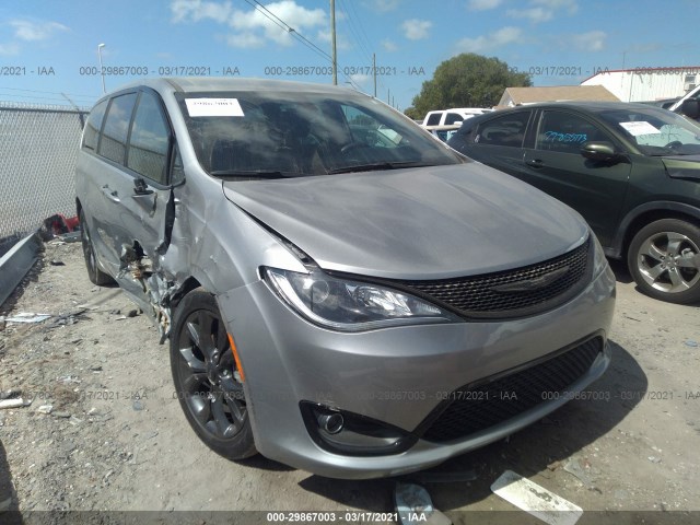 CHRYSLER PACIFICA 2018 2c4rc1fg9jr263555