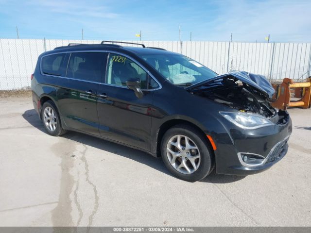 CHRYSLER PACIFICA 2018 2c4rc1fgxjr316666