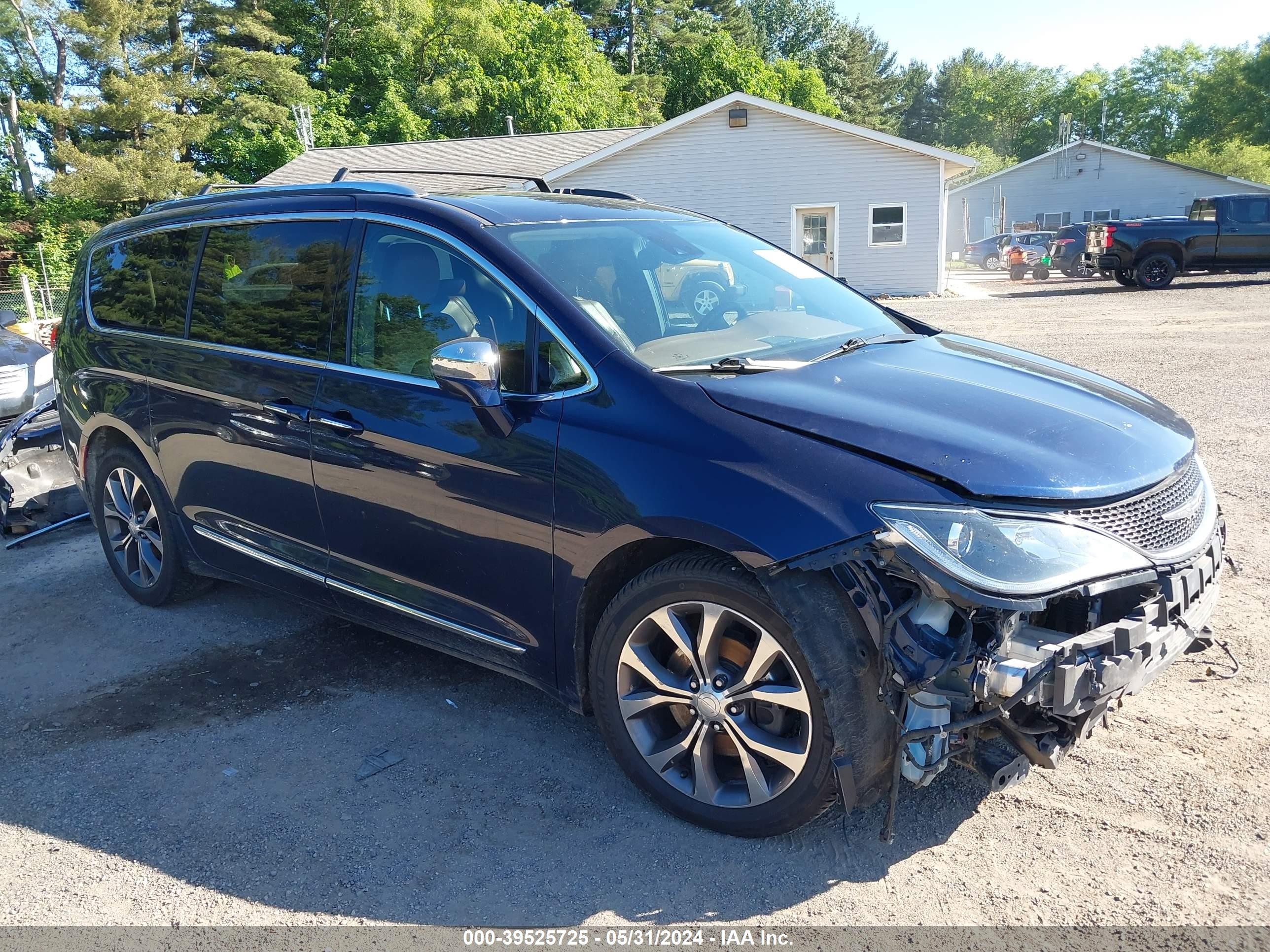 CHRYSLER PACIFICA 2017 2c4rc1gg0hr512348