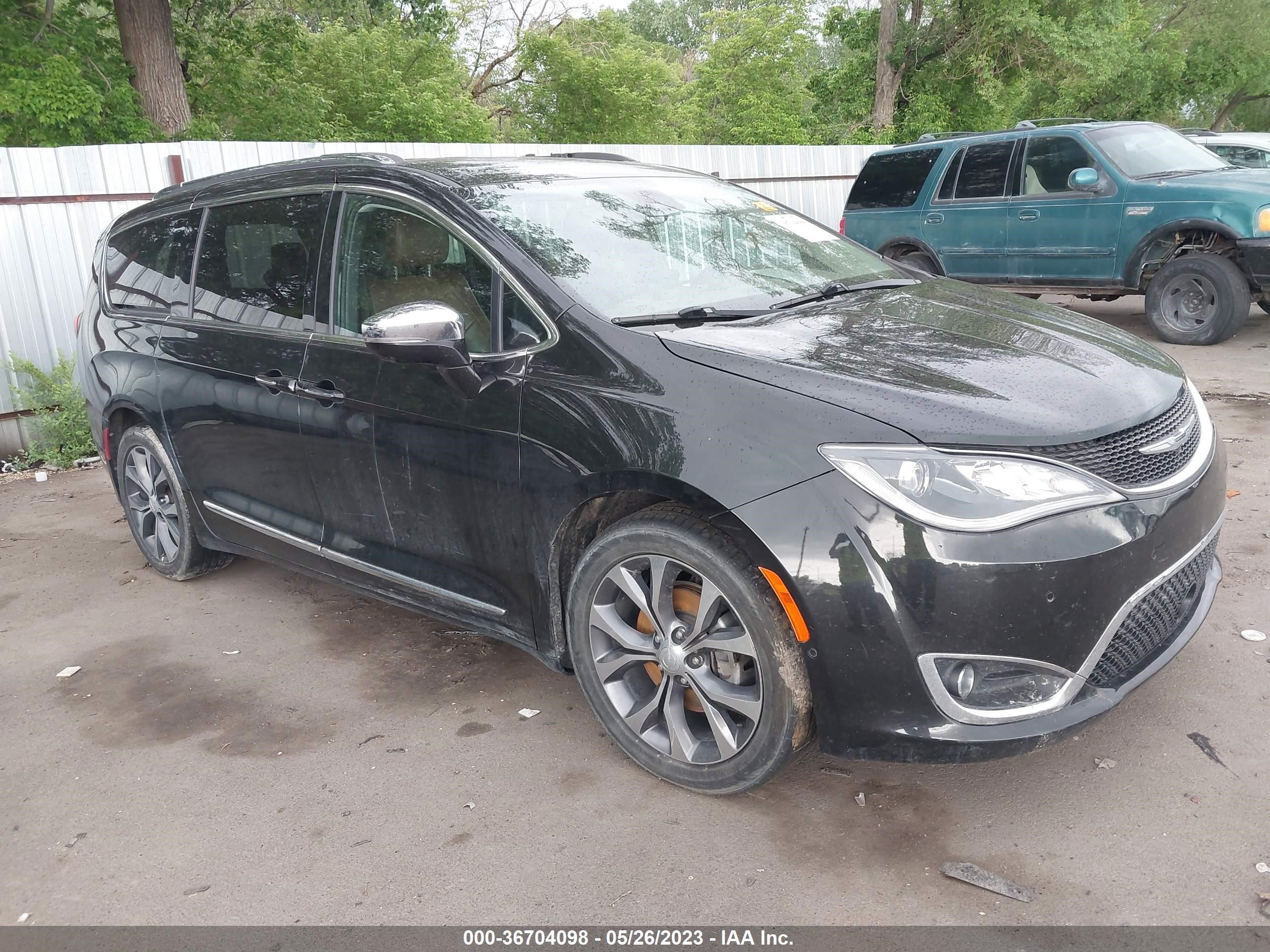 CHRYSLER PACIFICA 2017 2c4rc1gg0hr803965