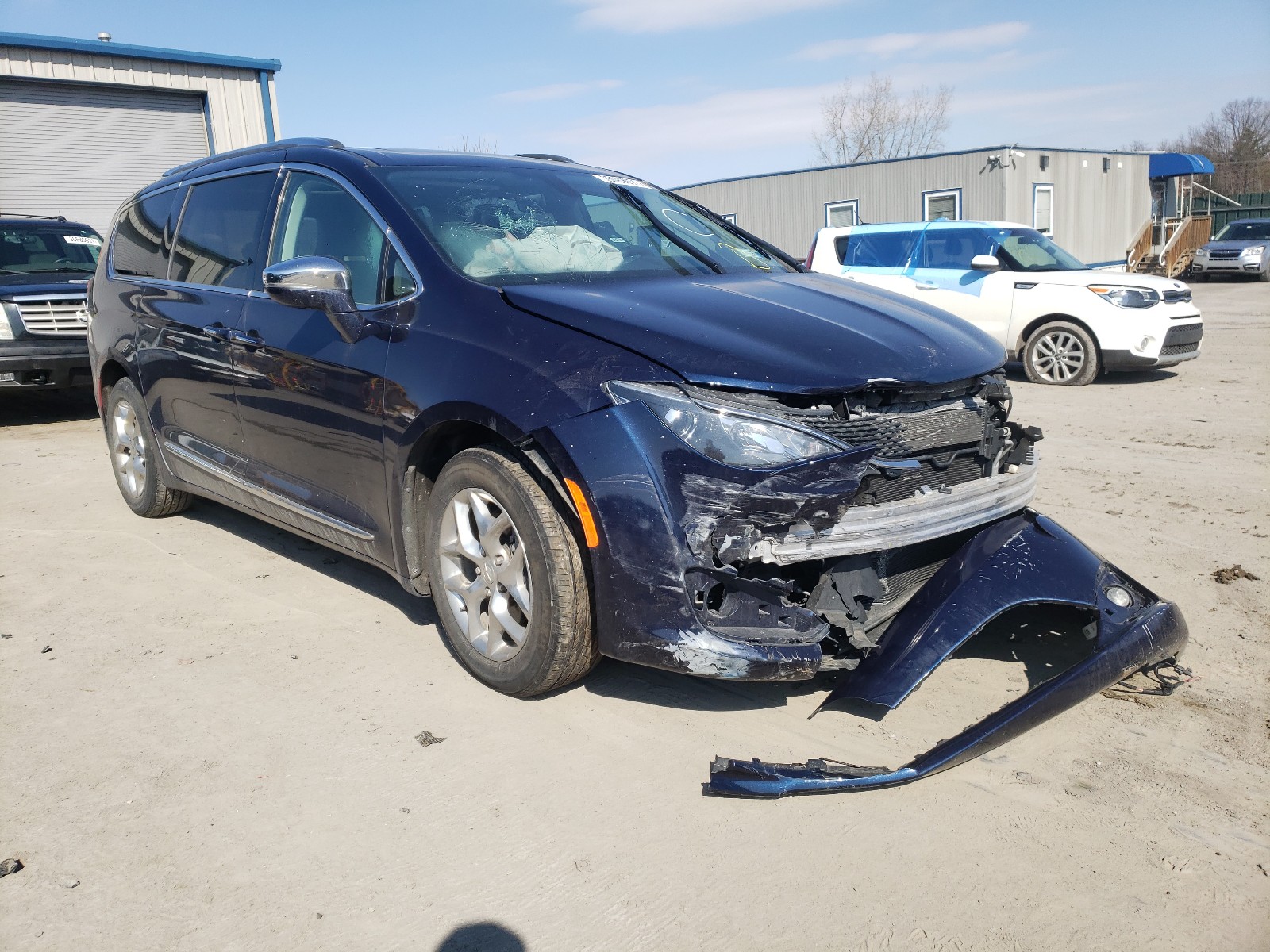 CHRYSLER PACIFICA L 2018 2c4rc1gg2jr274170