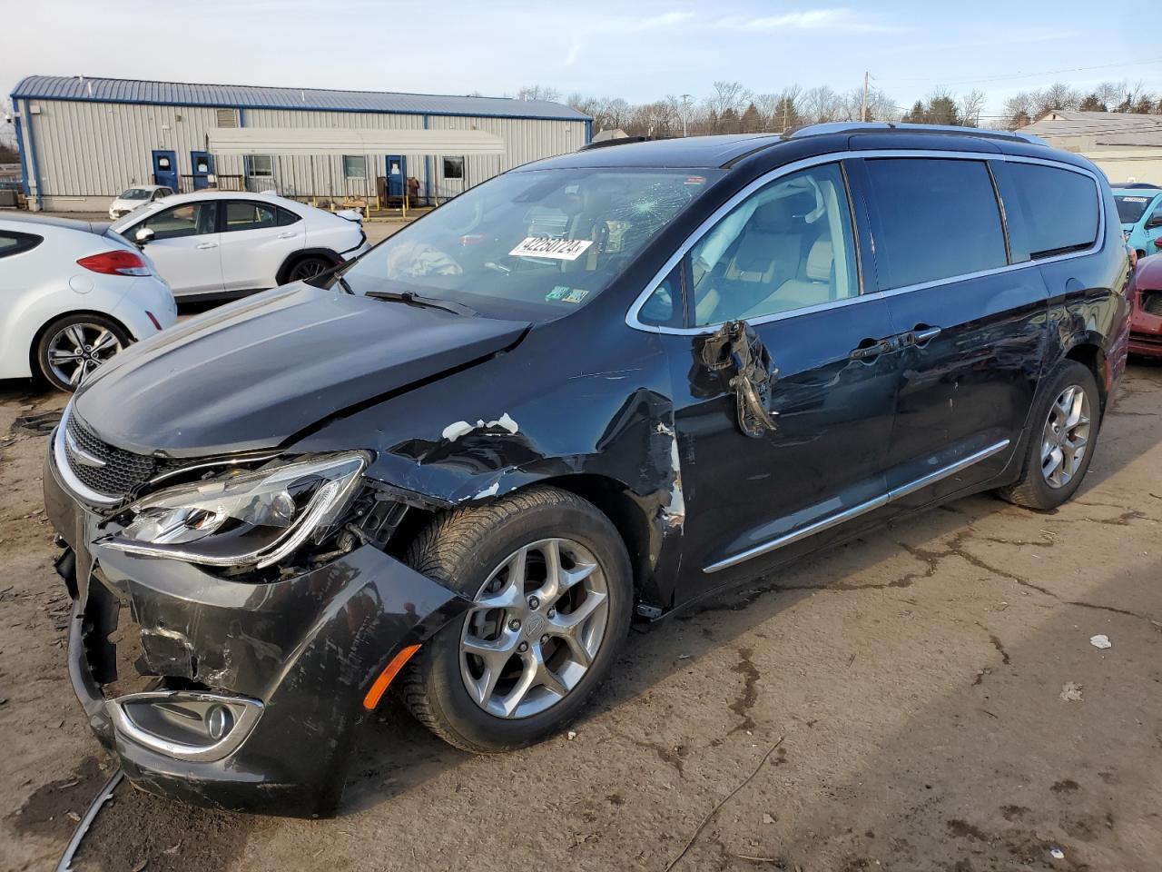 CHRYSLER PACIFICA 2017 2c4rc1gg7hr528580