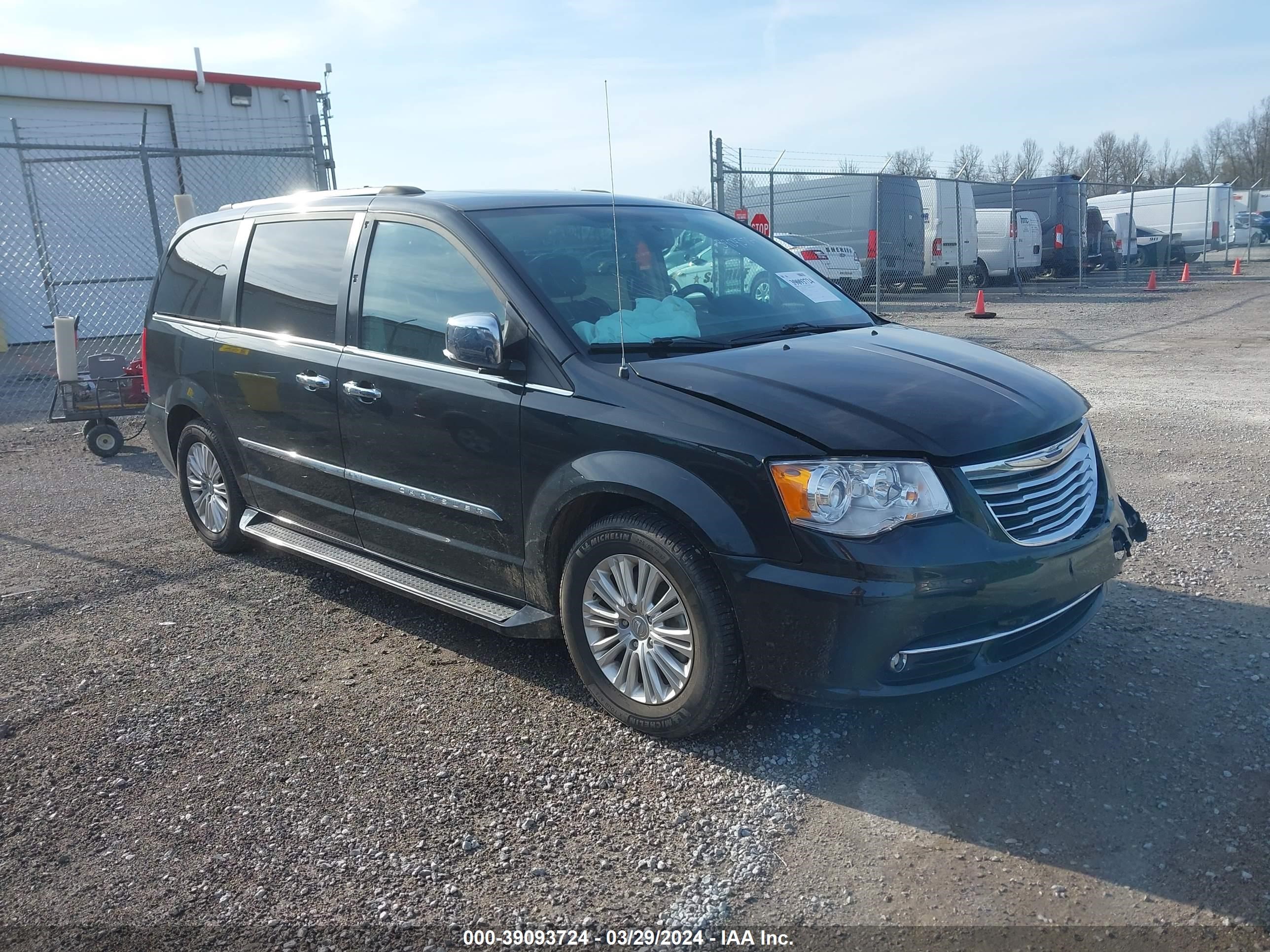 CHRYSLER TOWN & COUNTRY 2015 2c4rc1gg8fr553629