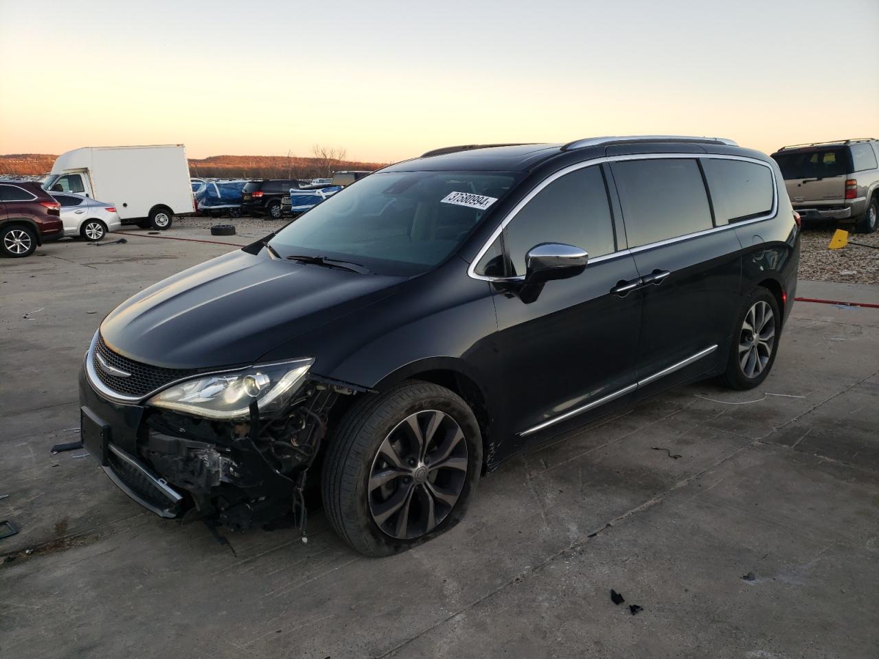 CHRYSLER PACIFICA 2018 2c4rc1gg9jr131541