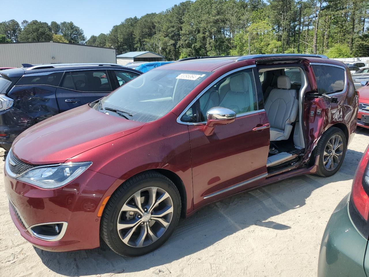 CHRYSLER PACIFICA 2017 2c4rc1ggxhr633310