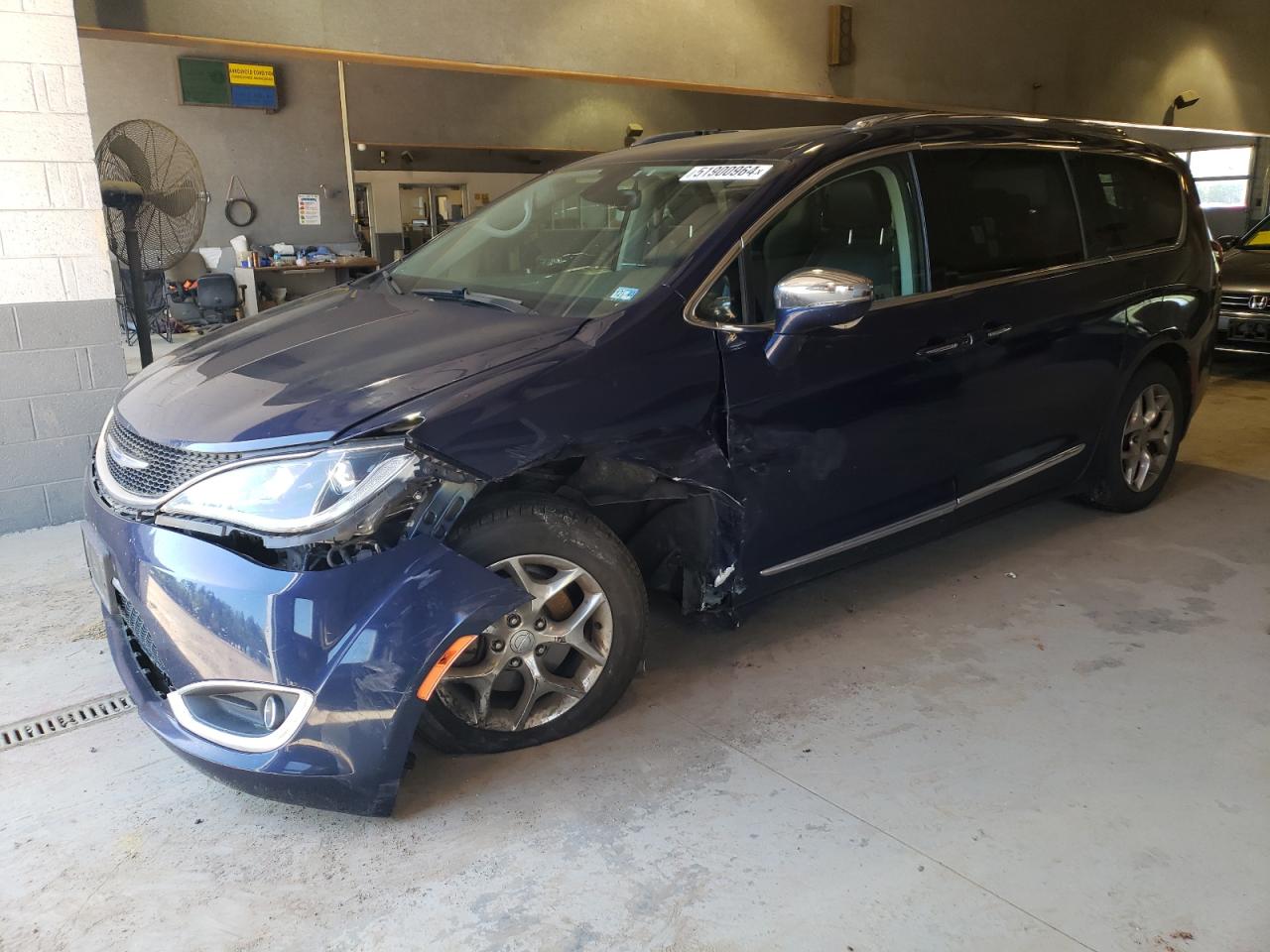 CHRYSLER PACIFICA 2018 2c4rc1ggxjr314267