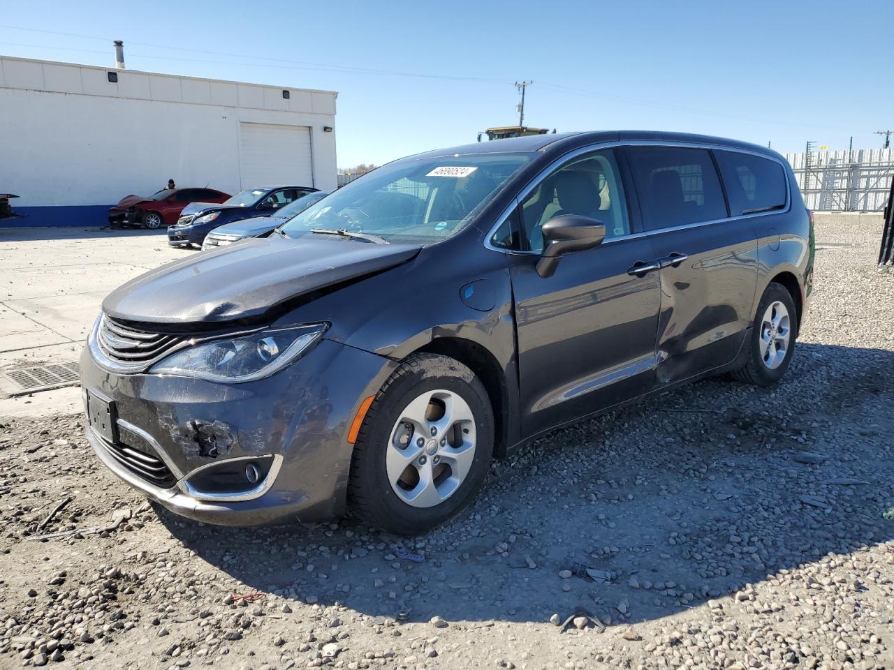 CHRYSLER PACIFICA 2018 2c4rc1h77jr359293