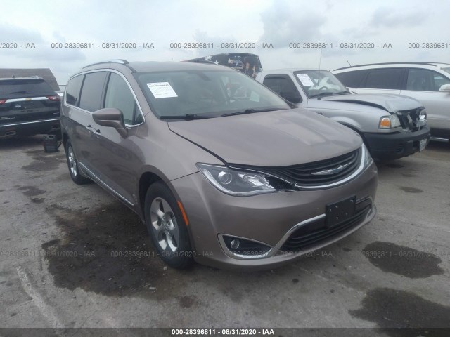 CHRYSLER PACIFICA 2018 2c4rc1l71jr258340